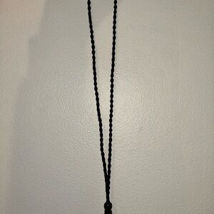 Green crystal in Necklace